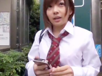 現役JKと人目に付かない郊外で密会→ホテル連れ込み援交SEX！素人女子校生美少女痴女顔射ハメ撮りのアダルト動画