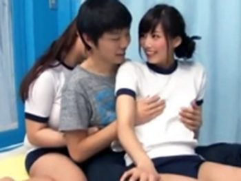 巨乳なメガネ店員を営業中にハメてたっぷり顔射パコ巨乳お姉さんめがね顔射のアダルト動画