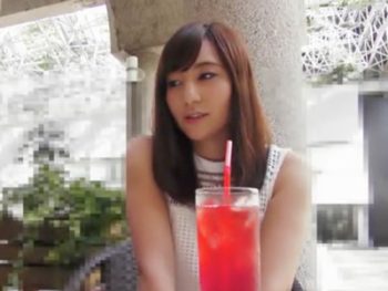 セレブ系素人妻が刺激欲しさにAV出演→初めての他人棒で昇天イキ！巨乳素人人妻の無料ポルノ動...