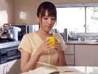 大衆の面前で中出し性奴隷にされる美人教師巨乳女教師中出しレイプ乱交のアダルト動画