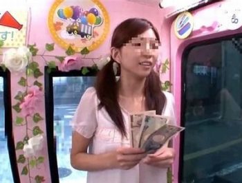 礼儀正しい19歳素人確保！流されやすい体質の素人がその場で即パコｗ素人美少女ロリナンパのアダルト動画