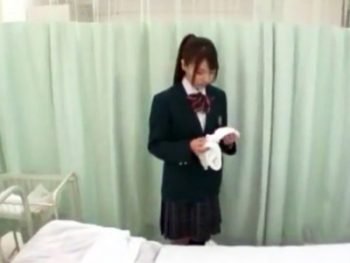 すぐにマン汁を溢れさせてしまう美巨乳JKが保健室で発情してガチパコ早乙女るいぶっかけ美少女女子校生のアダルト動画