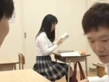 勉強会で寝ちゃったクラスメイトに中出し女子校生美少女中出しのアダルト動画