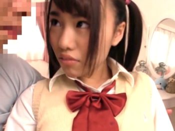 止まらない潮吹き！騎乗位で突き上げられて何度も絶頂する爆乳JK巨乳女子校生美少女潮吹きの無料エロ動画