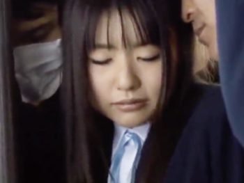 けいおん？部のJKたちがバスで集団痴漢！そのまま中出し乱交に発展ｗ女子校生美少女ロリコスプレ中出しレイプ乱交痴漢のアダルト動画