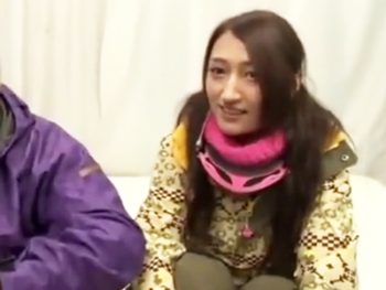 ハーフ顔な素人娘が彼氏のすぐ近くで浮気パコｗ素人美少女痴女中出しハメ撮りナンパマッサージの無料エロ動画