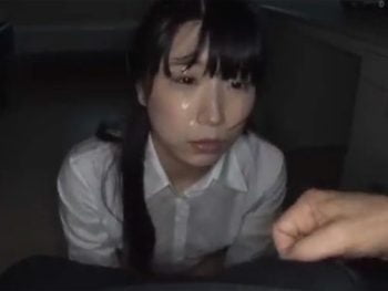 喉奥を調教された童顔系美少女がイラマ責めされて悶絶美少女ロリイラマチオのアダルト動画