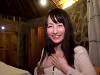 清楚な黒髪スレンダーお姉さんが中出しされてガチ痙攣素人お姉さん中出しハメ撮りのアダルト動画