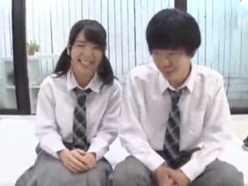 付き合いたてのJKカップル彼女に黒人デカマラ突っ込んでガチ中出しNTR素人美少女中出しのアダルトエロ動画