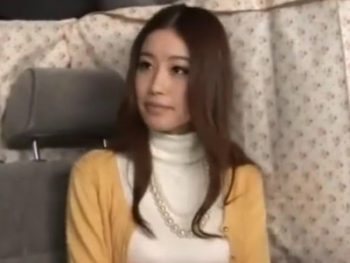 色気抜群素人妻をナンパ連れ込み中出しパコ巨乳素人人妻熟女中出しナンパのアダルト動画