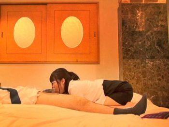 同じ会社の男女にあんまり摩擦すると破れるゴムを渡して盗撮ドッキリ素人美少女中出し盗撮のポル...