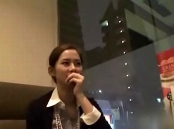 自分からAV会社に連絡してきた美人妻→男優顔負けのごっくんまで披露するド淫乱だったｗ素人人妻OLハメ撮りのアダルト動画
