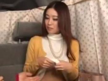 アンケートと称しナンパした美人妻をホテルに連れ込み即パコ素人人妻中出しハメ撮りナンパのアダルト動画