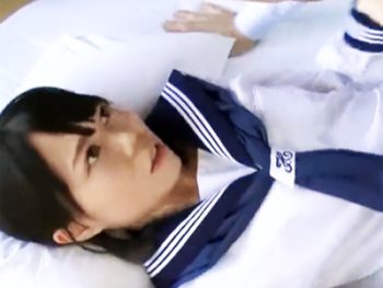 中年デブ男がミニ系女子にベロチューキメてのしかかりプレスでハメ倒しｗ女子校生美少女顔射のアダルト動画