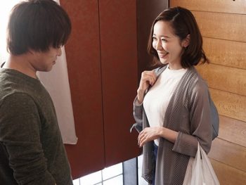 久しぶりに会った幼馴染と焦らし中出しパコｗ中出し篠田ゆうのアダルト動画