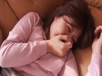 人妻のさとう遥希が突然侵入してきた男にレイプされてる！人妻レイプさとう遥希のエロ動画