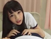 跡美しゅりがM男のチンポを痴女る美少女痴女M男コスプレフェラ手コキの無料ポルノ動画