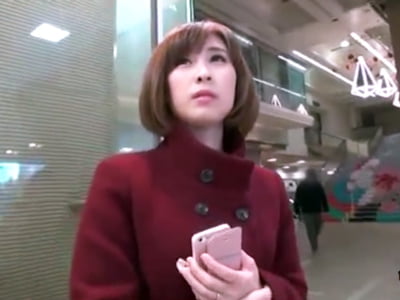 スカイプチャットで知り合った28歳人妻とお忍び温泉旅行→旦那に内緒でばっこり不倫パコ！巨乳痴女人妻顔射ハメ撮り3Pのアダルト動画