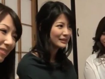 欲求不満解消のためのオフパコ乱交ではしゃいじゃう人妻たちｗ巨乳素人人妻中出しハメ撮り乱交のアダルトビデオ動画