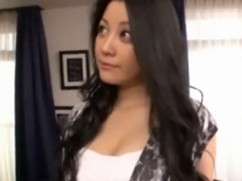 お目々くりくりの巨乳美女が乱れる激イキFUCK巨乳お姉さん小向美奈子の無料アダルト動画