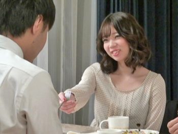 下着を盗んでいた義弟をスケスケ下着で挑発し中出しセックス巨乳人妻中出し近親相姦のアダルトエロ動画