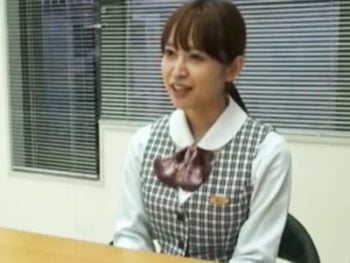 美巨乳＆美尻の受付嬢を拉致！アナルとマンコと口を3穴同時責めレイプお姉さんOL顔射イラマチオレイプ3Pのアダルト動画