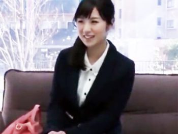 短小で早漏の男として価値のない上司にも優しく早漏改善サポートしてくれる美人OLお姉さんOLのアダルト動画