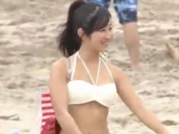 ビキニJDを女性スタッフにナンパさせ日焼けをケアする中出しマッサージ巨乳素人美少女水着中出しマッサージの無料ポルノ動画