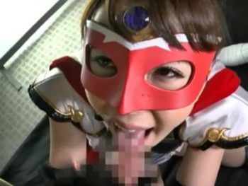 理性が崩壊した仮面美女が高速フェラでザーメン搾取！お姉さん痴女コスプレ顔射フェラのエロ動画