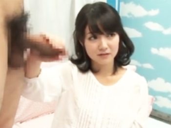 童貞くんを筆下ろしするはずが予想外デカチンに発情→中出し許しちゃった素人娘素人美少女童貞中出しのアダルトエロ動画