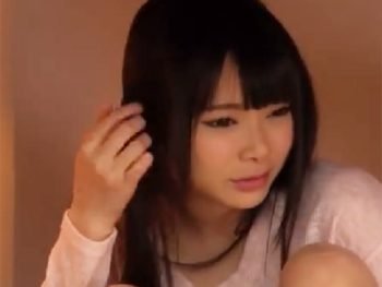 激カワのオナニー目撃して中出しハメ開始ｗ美少女中出しの無料アダルト動画