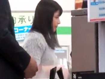 コンビニから出てきた美少女を尾行→自宅まで押し入り問答無用で中出しレイプｗ美少女中出しレイプ3Pのアダルト動画