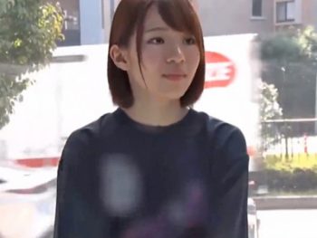 マッサージと騙されてまんまと中出しパコ食らっちゃった女子大生素人美少女中出しナンパレイプマッサージのアダルトエロ動画