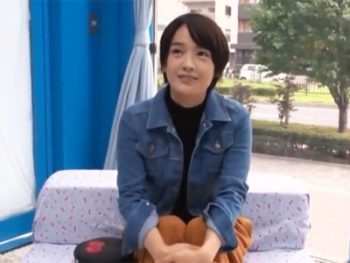 ショトカのボーイッシュ素人娘がMM号に乗ってしまい生中出しされ悶絶素人お姉さん中出しのアダルト動画