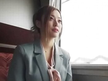 不倫温泉旅行で種付けされまくる美人妻ｗ素人人妻中出しハメ撮りの無料セックス動画