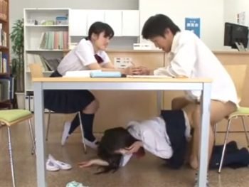 ガチ痴女な美少女JKに机の下から襲われてザーメン枯渇女子校生美少女痴女中出しフェラのアダルト動画