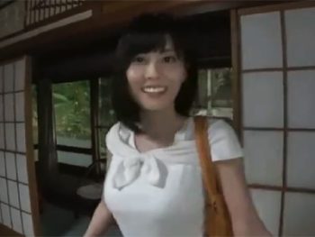 自慢のかわいい彼女と温泉パコでラブラブしちゃう巨乳美少女松岡ちなのエロ動画