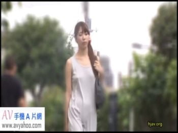 ちょっとそこまで…と無防備にノーブラで外出した人妻→発情オトコにレイプされるお姉さん痴女人妻フェラレイプの無料エロ動画