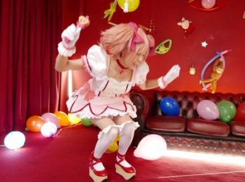 魔法少女が2.5次元のアニメ世界にあなたを引き込む！再現度高いコスプレ着衣パコ美少女コスプレつぼみのアダルト動画
