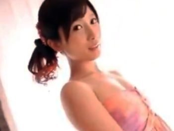 夫婦でマッサージに来た若妻が施術中に他人棒を突っ込まれ声を殺して本気性交ｗ痴女人妻マッサージのエロ動画