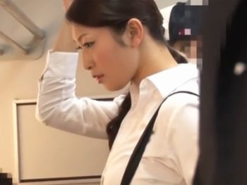 美人な人妻教師が電車で痴漢に襲われて勝手に中出しされるｗ女教師人妻中出し痴漢のアダルト動画