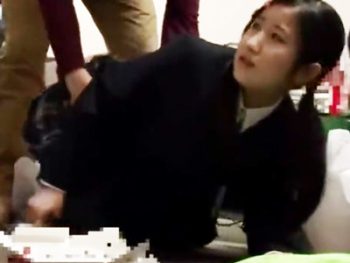 知らないオジサンについていったJKが次々と犯されて中出し専用の便器化‥女子校生美少女中出しレイプのエロ動画