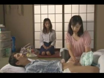 変態未亡人の和室での積極的なエロエロファック巨乳素人お姉さん人妻のアダルト動画