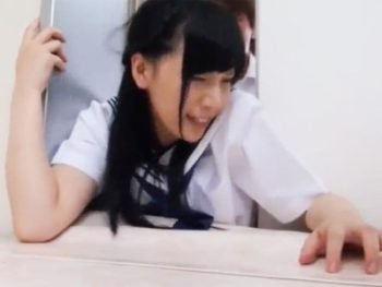 清純な若義母が息子に乳首舐められ興奮し近親相姦中出しセックスッ！巨乳美少女お姉さん人妻中出...