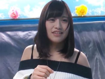 無警戒な素人お姉さんをお金の力で激ハメ素人お姉さん顔射のエロ動画