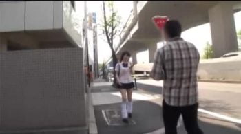 自分のパンツを売ろうとする女子校生と接触成功した結果ｗｗ女子校生痴女のエロ動画