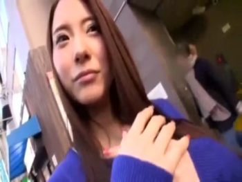 ナンパしたスレンダー巨乳素人妻を即ハメからの無許可中出し巨乳素人お姉さん人妻中出しナンパのポルノ動画