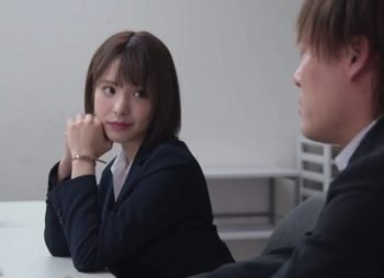 ひょんなことから美人同僚の家へ→無意識に誘惑してくる同僚に我慢できない！お姉さんOLのアダルト動画