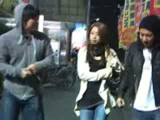 えっろえっろな熟女人妻をナンパして3P中出し！痴女人妻熟女中出しフェラ3Pのアダルト動画