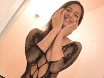 素人男性のハードピストンでガチイキするハーフ系ルックスの美女巨乳美少女ハーフ長谷川モニカの無料アダルト動画